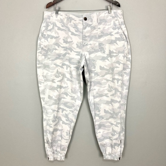 Lane Bryant Camo Twill Jogger Pants 